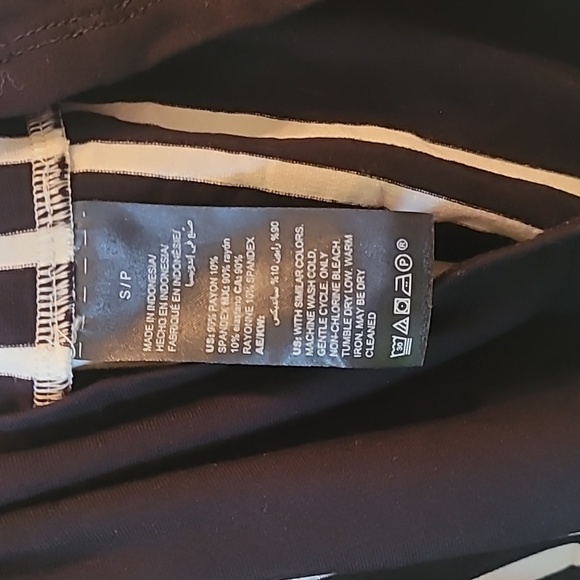 Gently used WHBM top size S - Picture 3 of 6